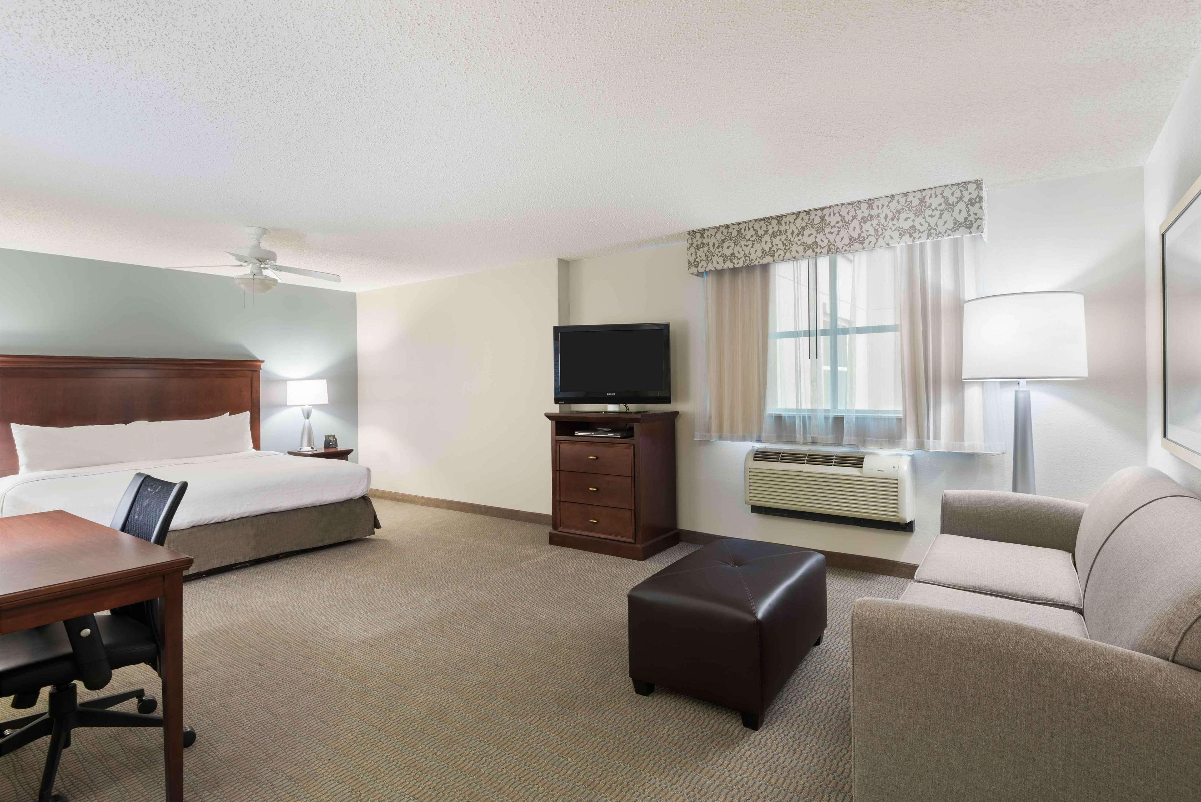 Homewood Suites By Hilton Tampa Airport - Westshore Eksteriør bilde